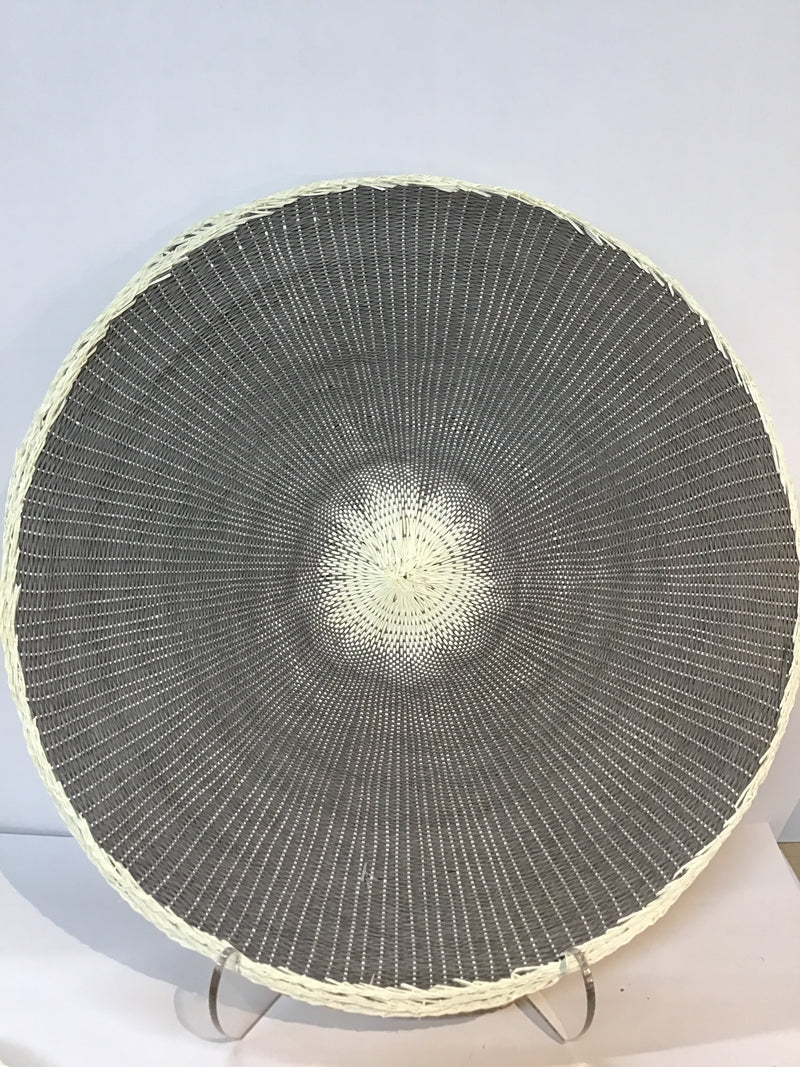 Willa Woven Two-Tone Round Placemat