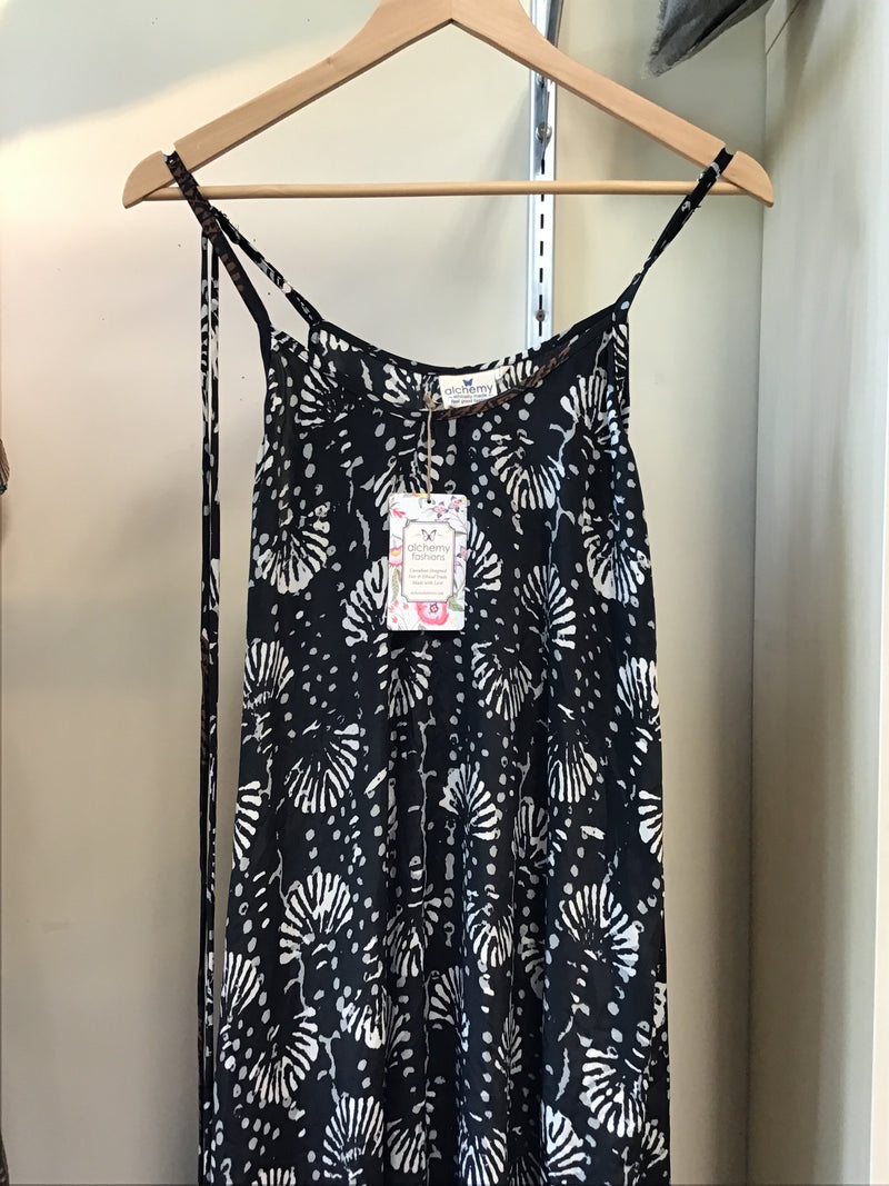 Alchemy Beach Dress Black And White