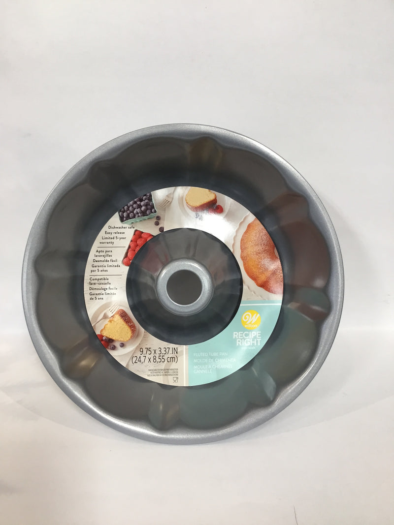 Wilton Recipe Right Fluted Tube Pan