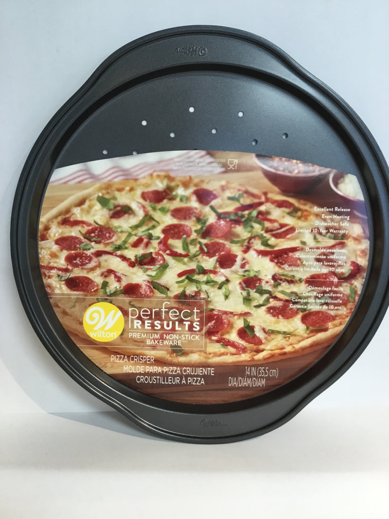 Wilton Perfect Results Pizza Crisper