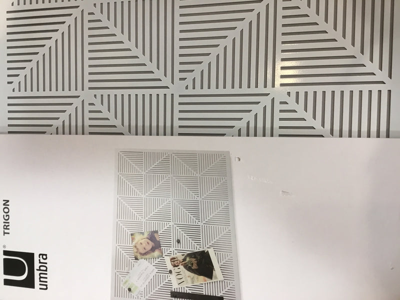 Umbra Trigon Bulletin Board