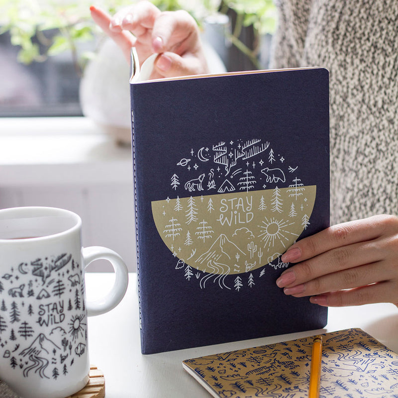 Woman with Notebook Set/2 Stay Wild